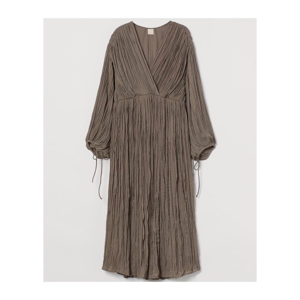 H&M dark taupe pleated dress Sz s
